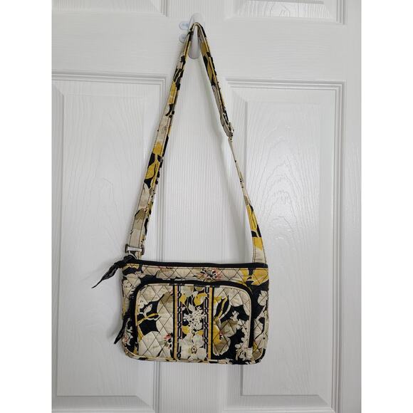 Vera Bradley Beautiful Yellow Patterned Pocketbook Adjustable Strap - Picture 3 of 8